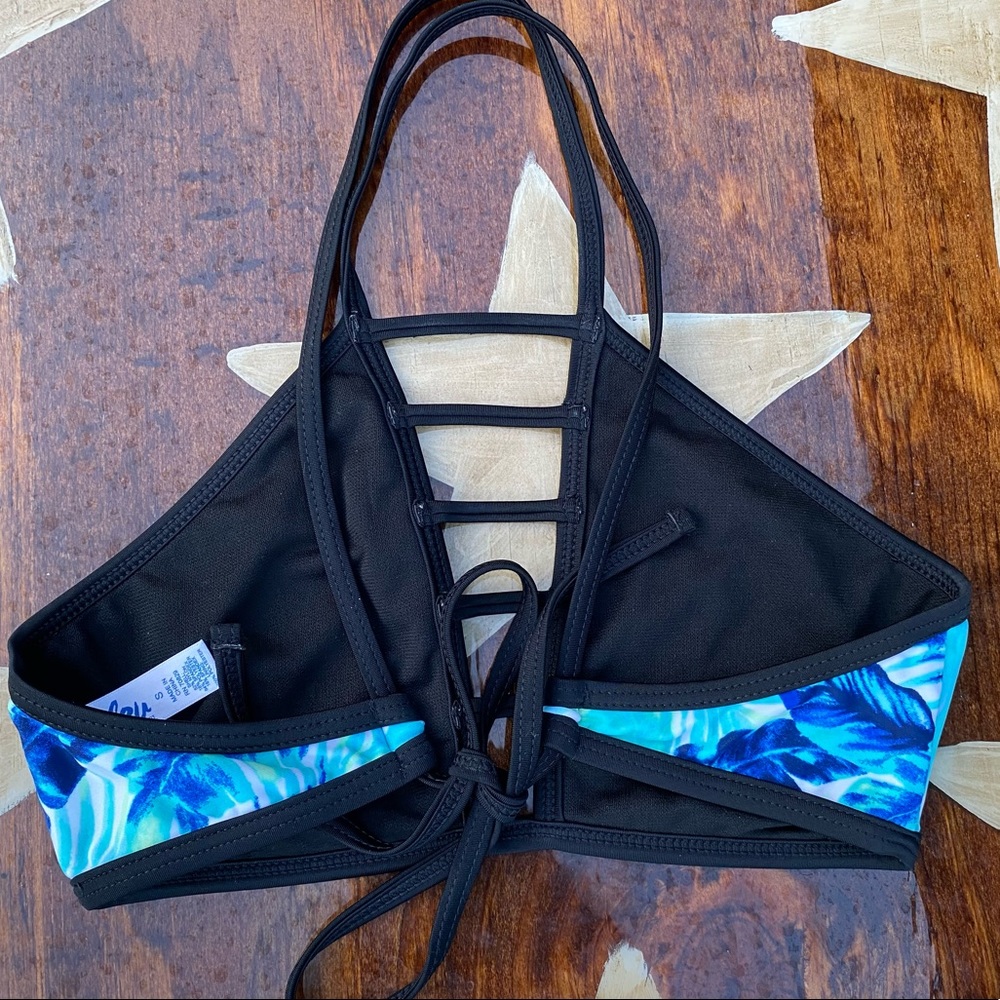 Two Piece Swimsuit - Picture 5 of 10